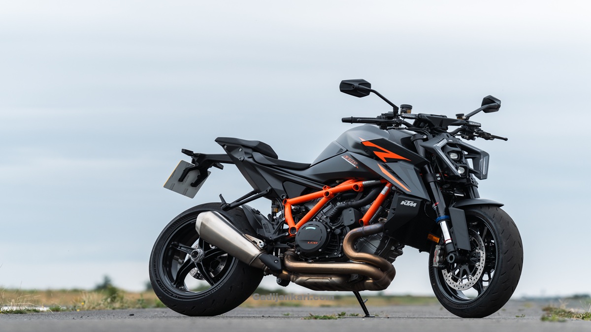 KTM 1390 Super Duke R: अब इंडिया में मिलेगी superbike वाली feel – जानिए कीमत और फीचर्स! KTM 1390 Super Duke R: अब इंडिया में मिलेगी superbike वाली feel – जानिए कीमत और फीचर्स!